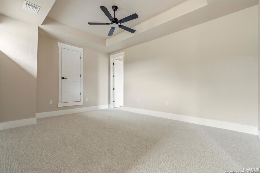 Spacious, unfurnished interior of a new home in , New Braunfels (Image 23). Spacious, unfurnished interior of a new home in , New Braunfels (Image 23).