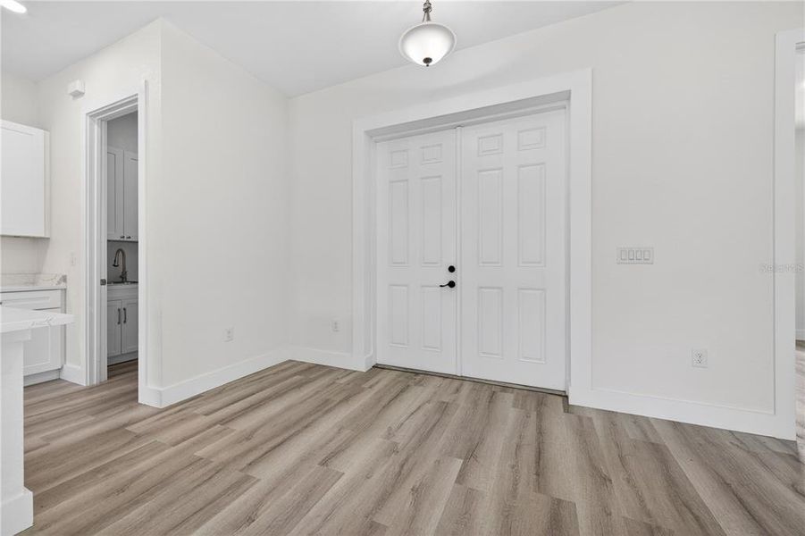 Spacious, unfurnished interior of a new home in , Port Charlotte (Image 39). Spacious, unfurnished interior of a new home in , Port Charlotte (Image 39).