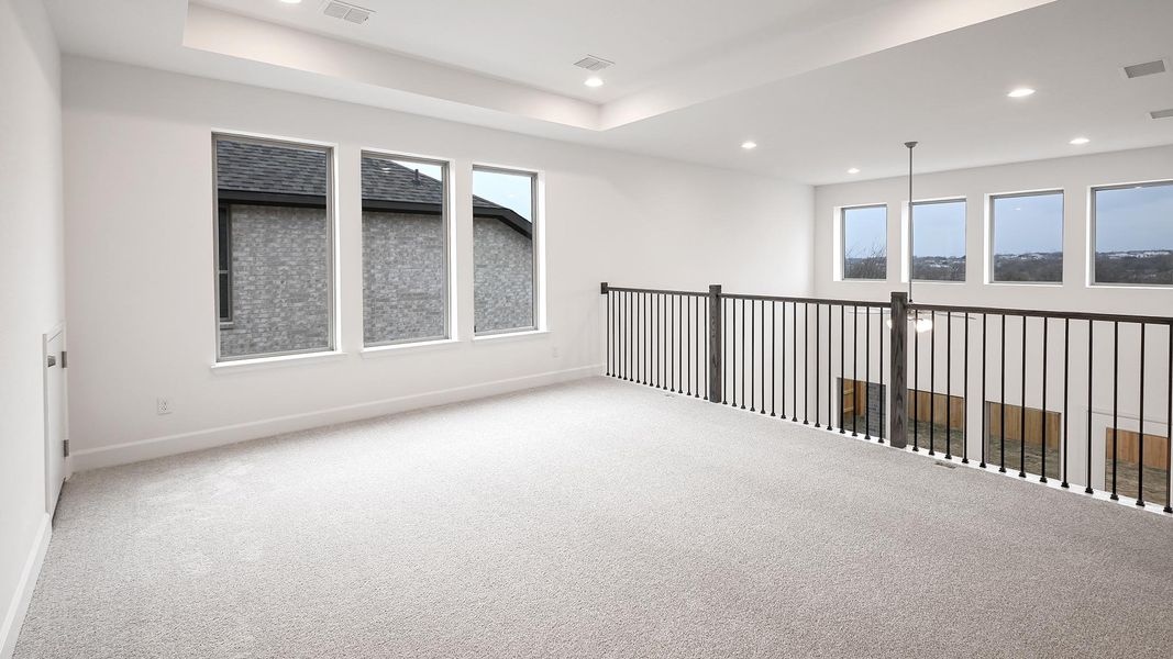 Spacious, unfurnished interior of a new home in Crosswinds 50', Kyle (Image 26).