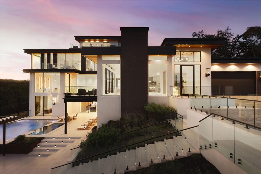 Image 34 of a home in .