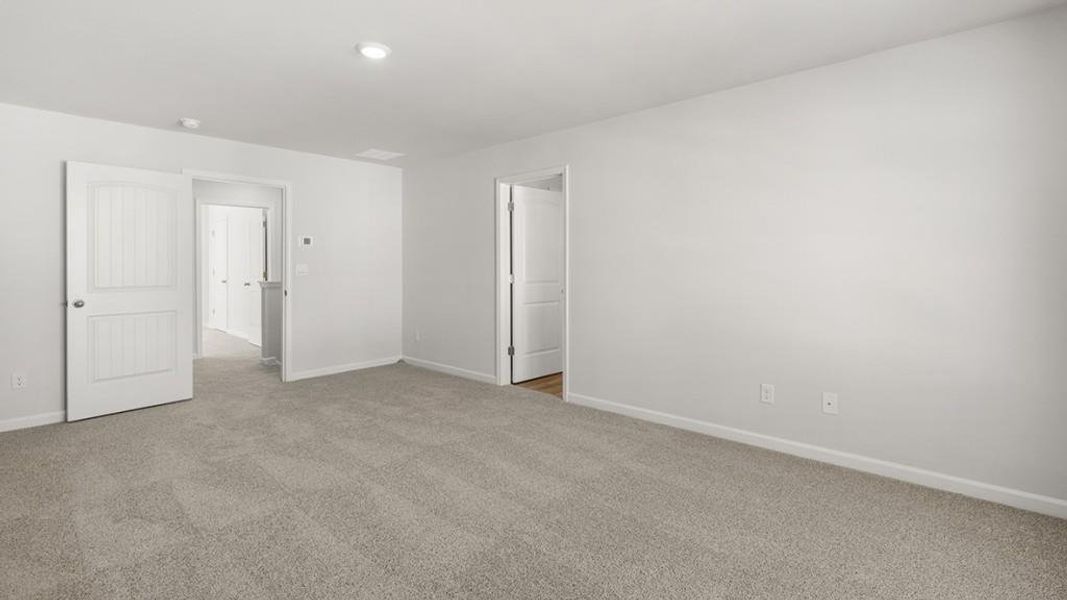 Spacious, unfurnished interior of a new home in Hamptons at Riverwood South, Dallas (Image 30).