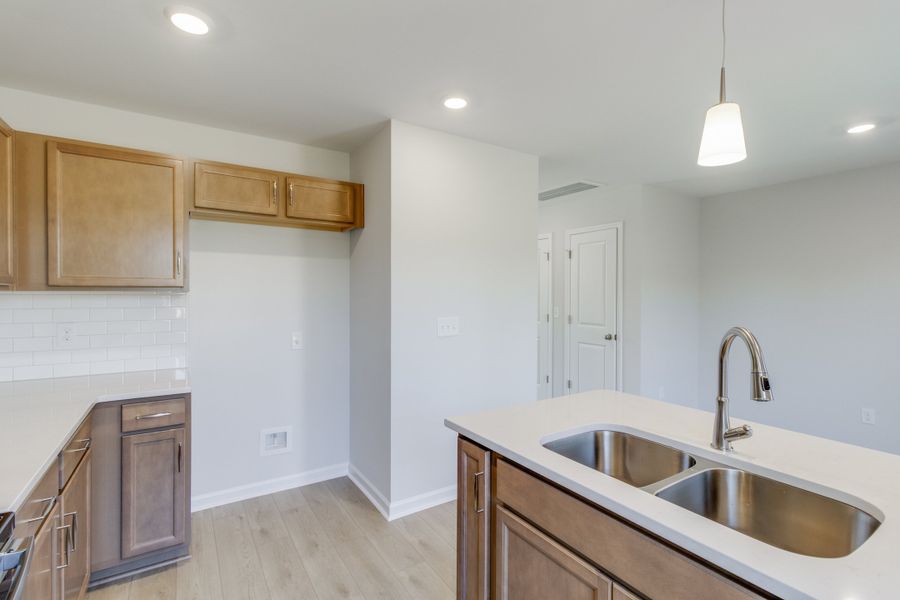 Furnished interior view inside a new home in Astoria, Columbia (Image 9).