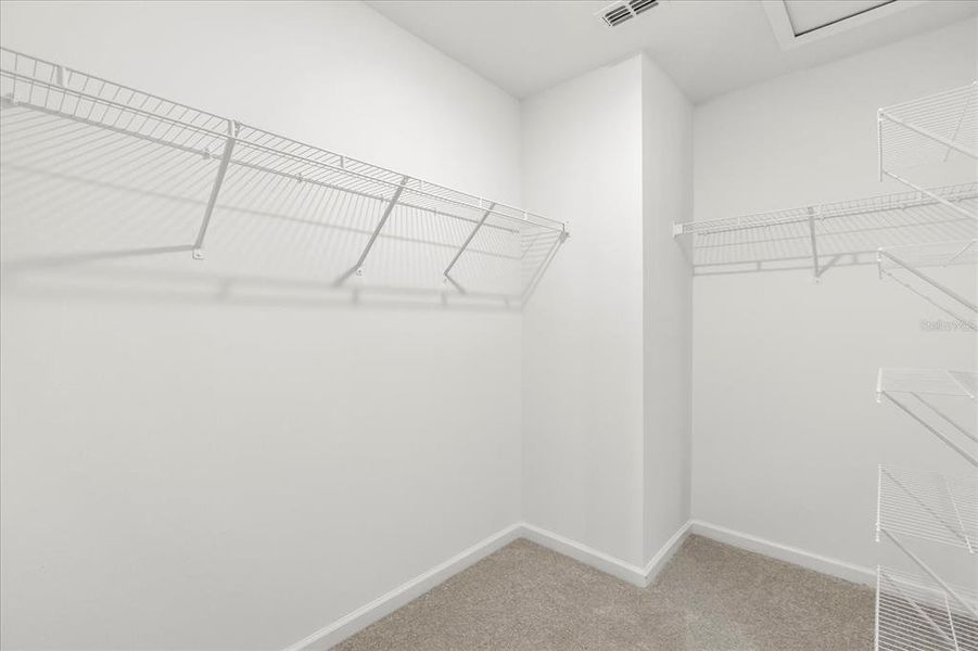 Spacious, unfurnished interior of a new home in , Ocala (Image 30).