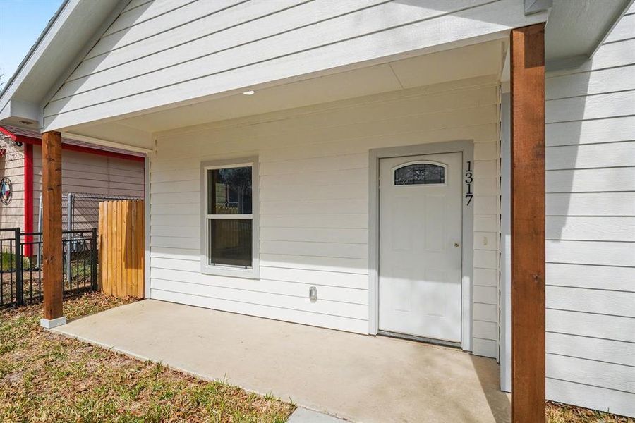 Exterior details and patio area of a home in , Fort Worth (Image 20).