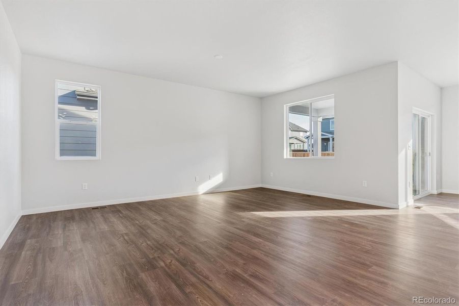 Spacious, unfurnished interior of a new home in Farmlore, Brighton (Image 12).