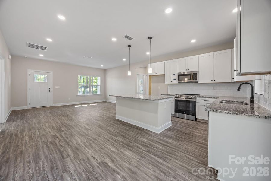 Image 15 of a home in .