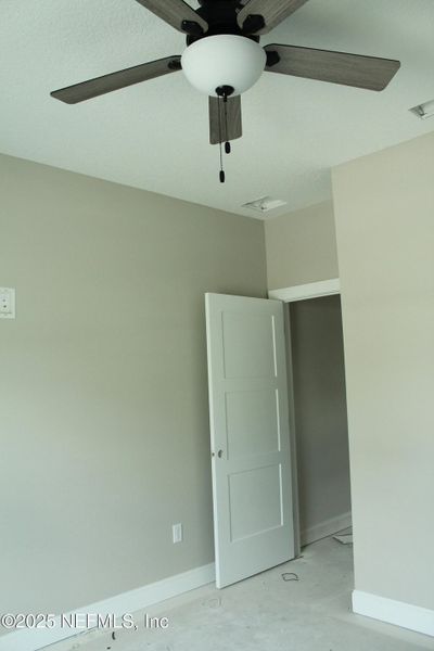 Spacious, unfurnished interior of a new home in , Keystone Heights (Image 10).