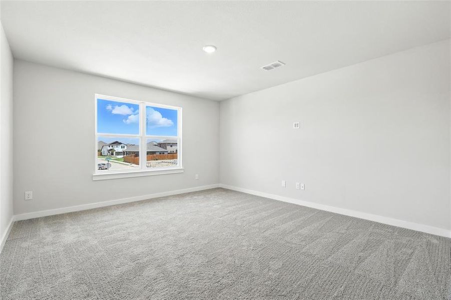 Spacious, unfurnished interior of a new home in Simpson Crossing, McKinney (Image 20).