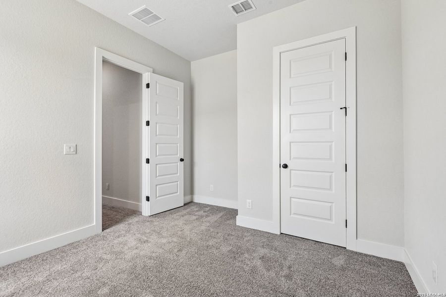 Spacious, unfurnished interior of a new home in Weltner Farms 60’s, New Braunfels (Image 31). Spacious, unfurnished interior of a new home in Weltner Farms 60’s, New Braunfels (Image 31).