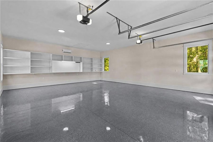 Spacious, unfurnished interior of a new home in , Monroe (Image 74).