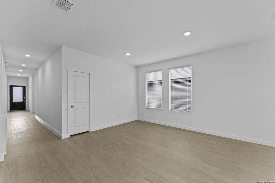 Spacious, unfurnished interior of a new home in Hightop Ridge, Converse (Image 25).