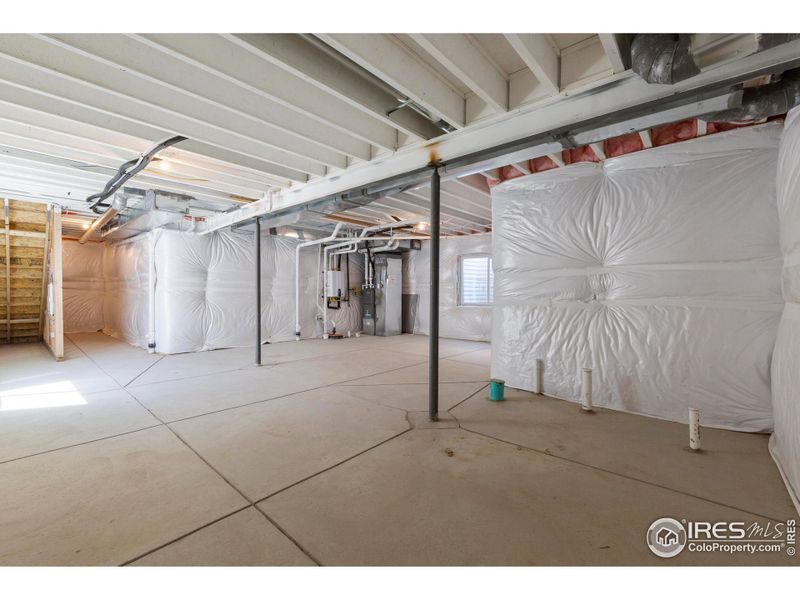 Image 24 of a home in Bloom.