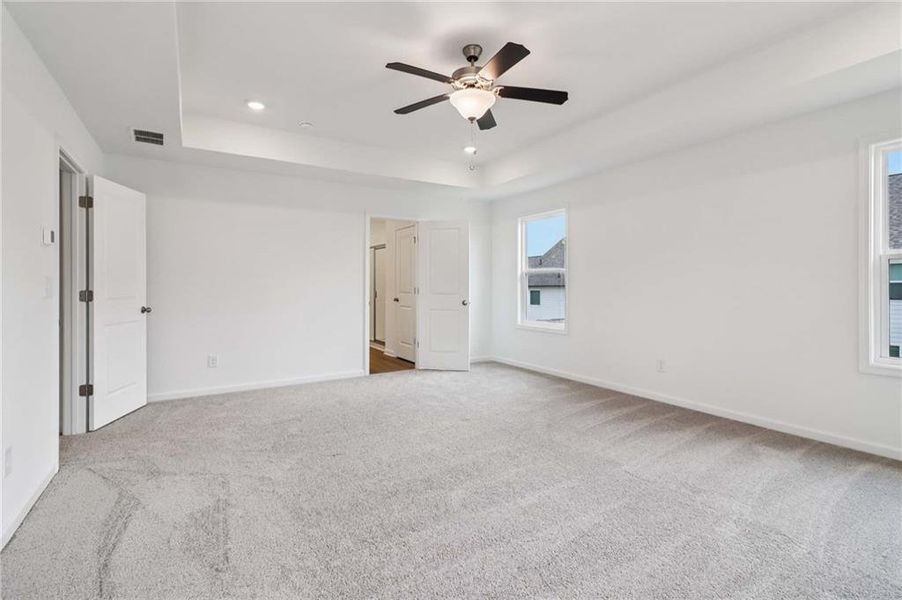 Spacious, unfurnished interior of a new home in Eastlyn Crossing, Flowery Branch (Image 27). Spacious, unfurnished interior of a new home in Eastlyn Crossing, Flowery Branch (Image 27).