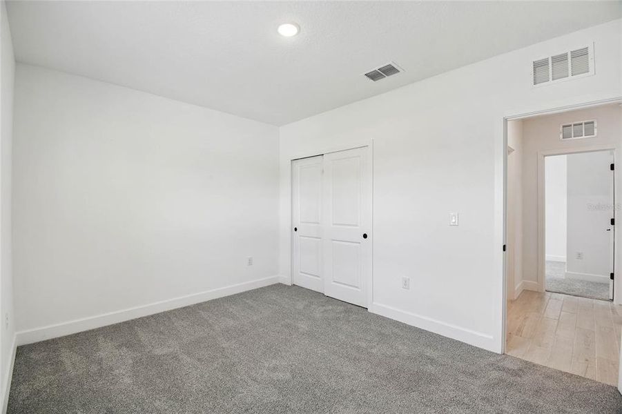 Spacious, unfurnished interior of a new home in Aspire at The Pines, Dunnellon (Image 29).