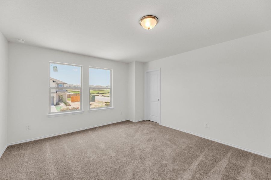 Spacious, unfurnished interior of a new home in Sonterra - Cool Water, Jarrell (Image 32).