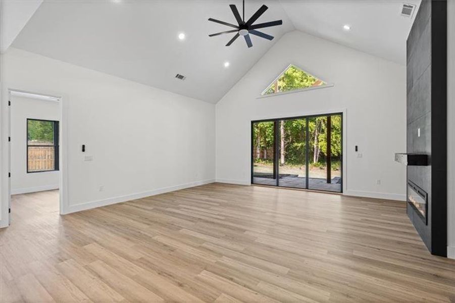 Spacious, unfurnished interior of a new home in , Lilburn (Image 24). Spacious, unfurnished interior of a new home in , Lilburn (Image 24).