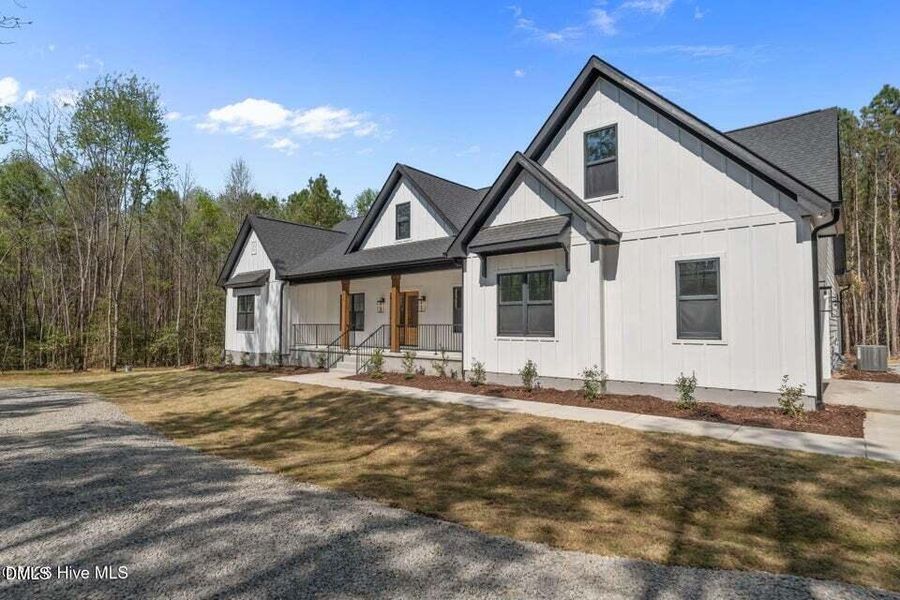 355 Shaw Rd 355 Shaw Rd