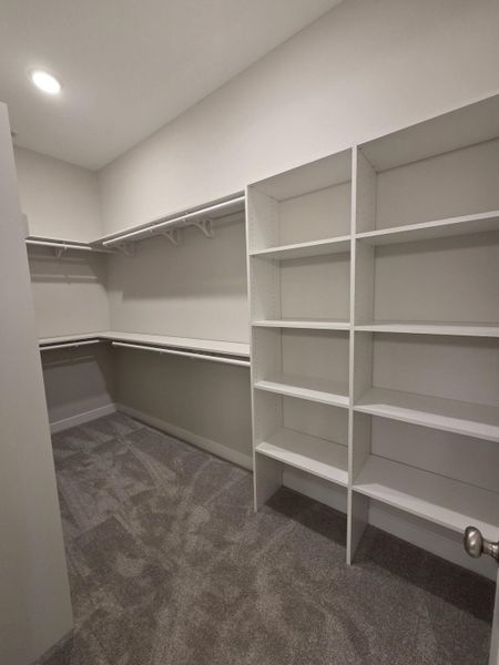 Spacious, unfurnished interior of a new home in Twin Oaks, Oakland (Image 16).