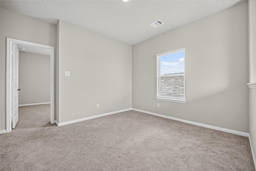 Spacious, unfurnished interior of a new home in Charleston Heights, Rosharon (Image 36).
