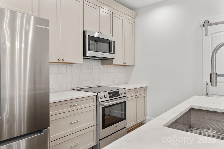 Furnished interior view inside a new home in , Hickory (Image 7).