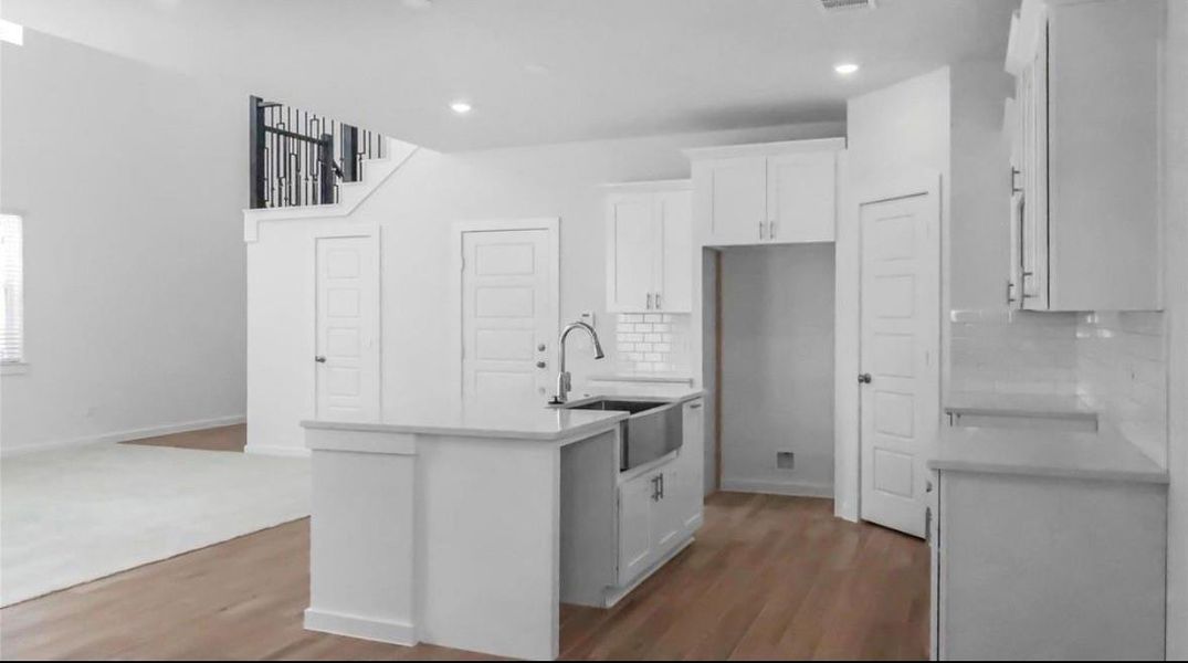 Furnished interior view inside a new home in Glendale Lakes, Rosharon (Image 6).