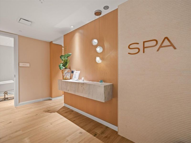 Furnished interior view inside a new home in , Clearwater (Image 43).