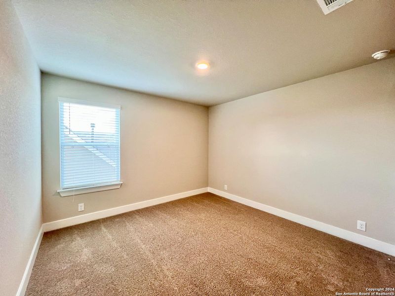Spacious, unfurnished interior of a new home in Brookstone Creek, San Antonio (Image 32). Spacious, unfurnished interior of a new home in Brookstone Creek, San Antonio (Image 32).