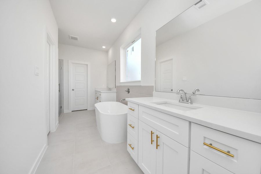 Primary Bath 1st floor