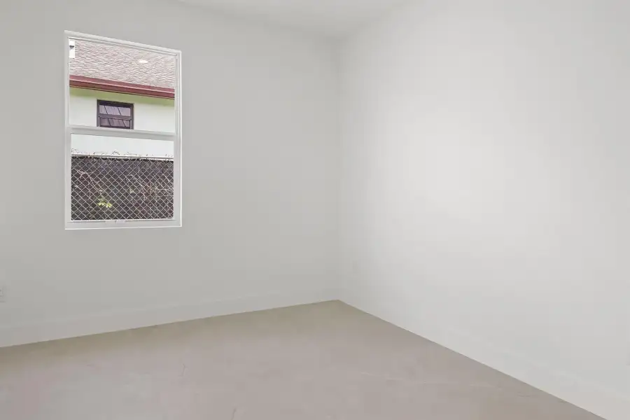 4606 Hibiscus - MLS - 018