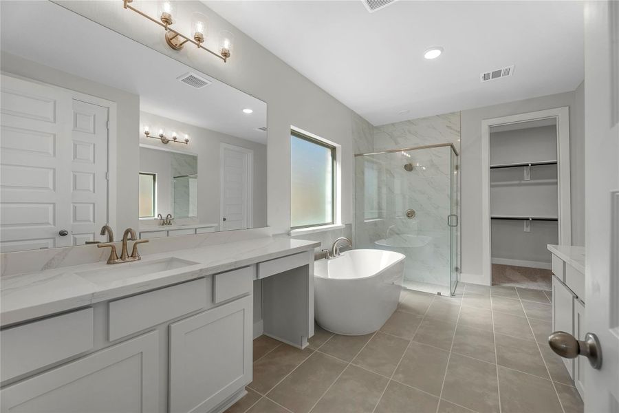 Representative image. Features, selections and colors may vary.