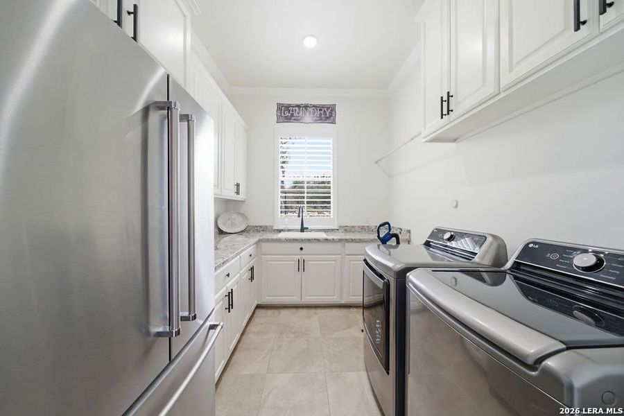 Furnished interior view inside a new home in , New Braunfels (Image 49).