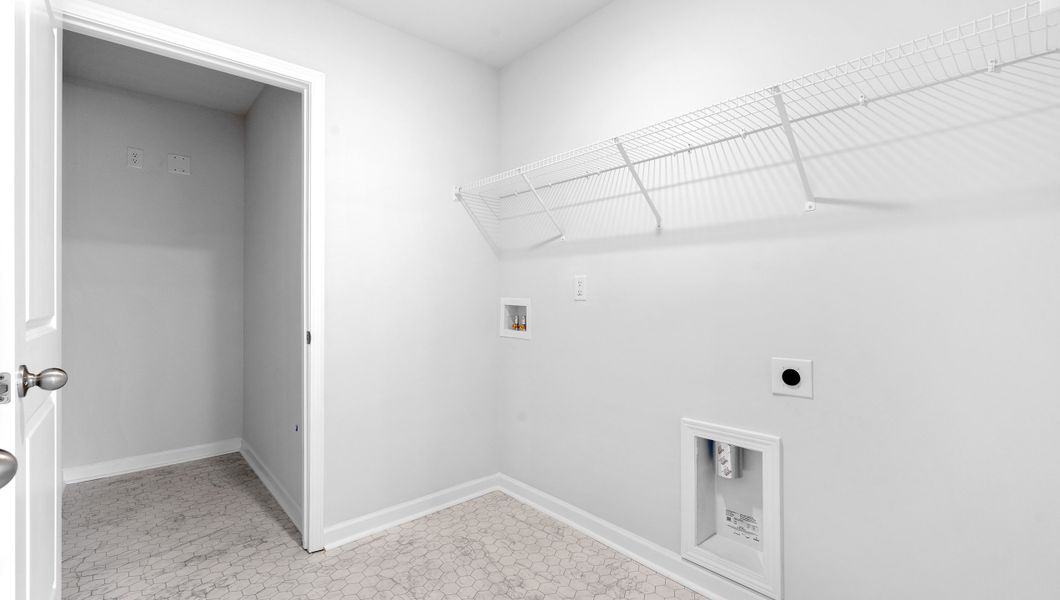 Spacious, unfurnished interior of a new home in Harper Ridge, Roebuck (Image 26).