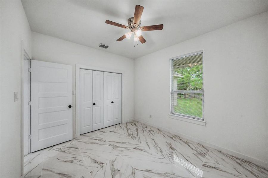 Spacious, unfurnished interior of a new home in , Fort Worth (Image 27).
