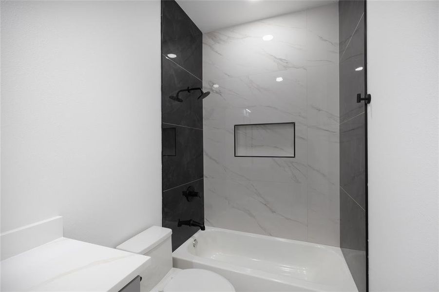 Furnished interior view inside a new home in , Mabank (Image 13).