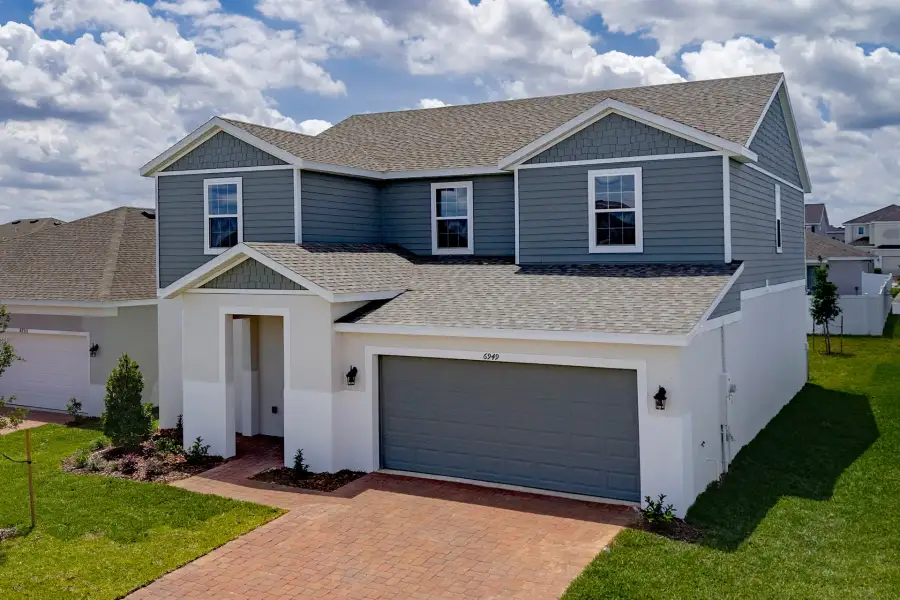 Front Exterior View of a Modern Central Florida Home