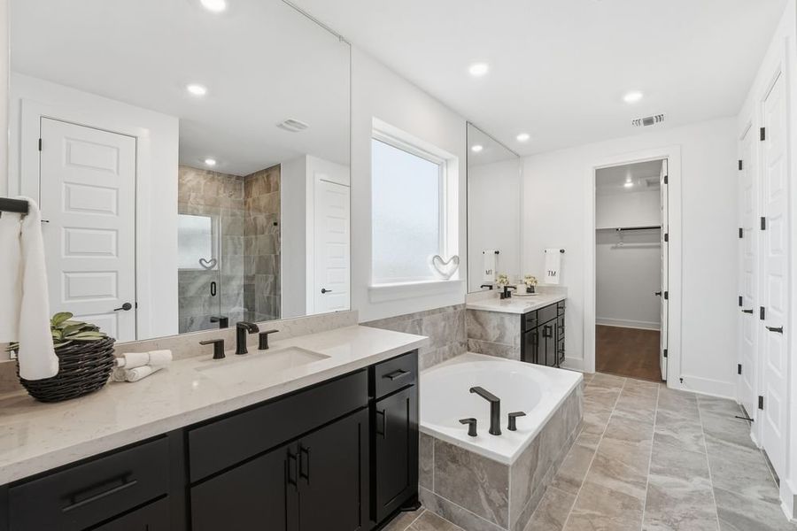 Furnished interior view inside a new home in Easton Park, Austin (Image 10).