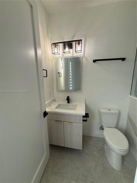 Furnished interior view inside a new home in , Punta Gorda (Image 34).