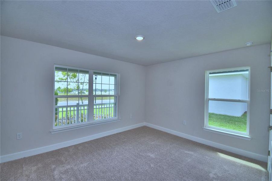 Spacious, unfurnished interior of a new home in Lake Juliana Estates, Auburndale (Image 17).