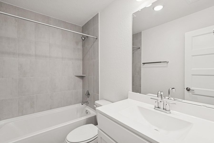 Furnished interior view inside a new home in Wildrye, Waller (Image 14).