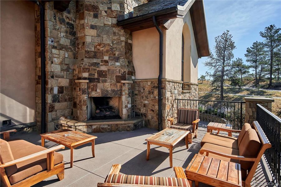 Community amenities in , Parker (Image 17).