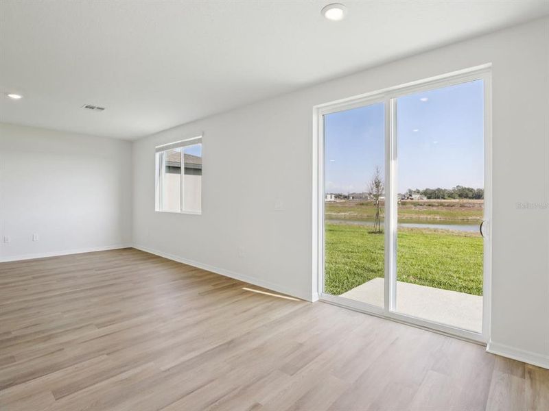 Spacious, unfurnished interior of a new home in Oakfield Trails - Premier Series, Parrish (Image 32).