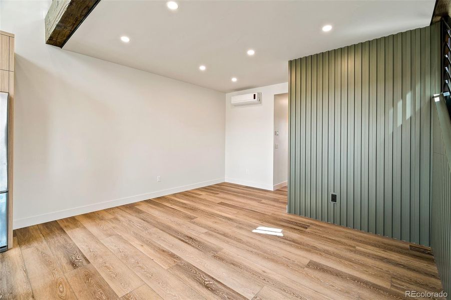 Spacious, unfurnished interior of a new home in , Buena Vista (Image 23).