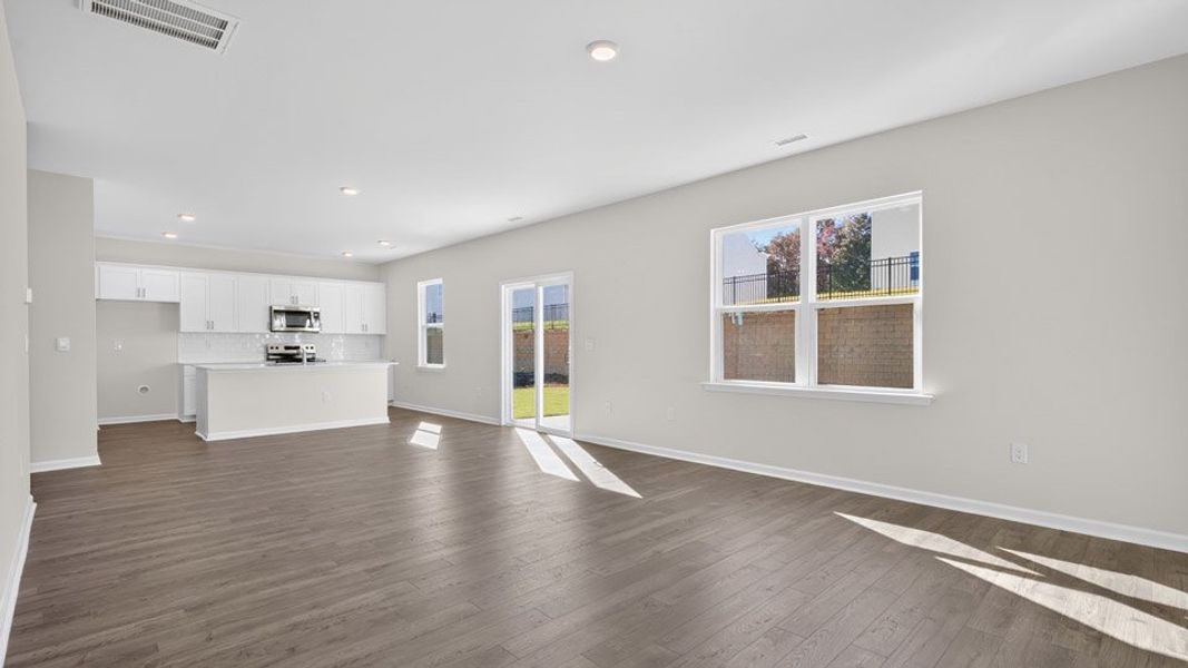 Spacious, unfurnished interior of a new home in Swift Creek Farm, Clayton (Image 15). Spacious, unfurnished interior of a new home in Swift Creek Farm, Clayton (Image 15).