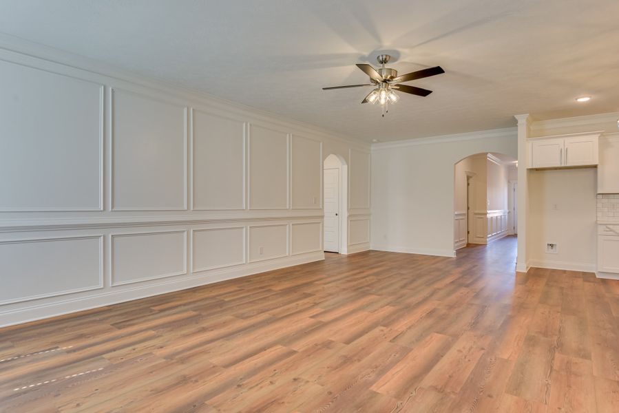 Spacious, unfurnished interior of a new home in The Sanctuary, Aiken (Image 23).