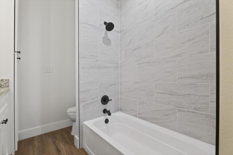 Furnished interior view inside a new home in , Whitesboro (Image 6).