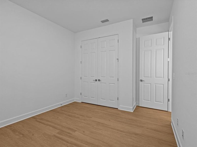 Spacious, unfurnished interior of a new home in , Orlando (Image 18).