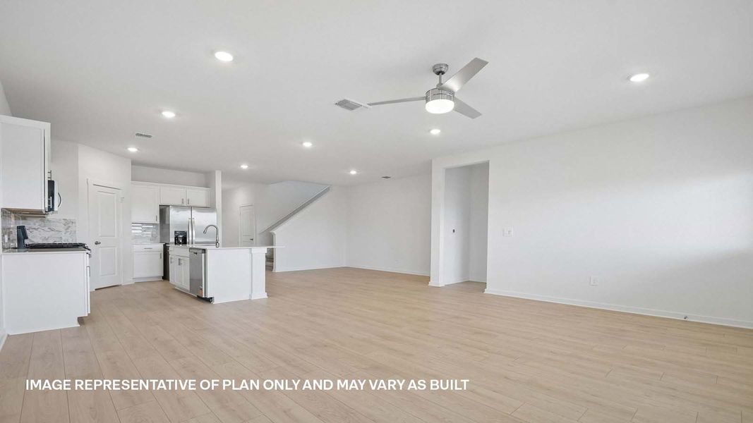Spacious, unfurnished interior of a new home in Valverde, Bastrop (Image 14).