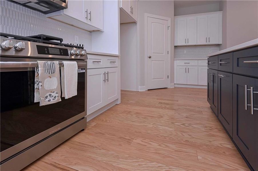 Close-up of interior finishes inside a home in , Douglasville (Image 18). Close-up of interior finishes inside a home in , Douglasville (Image 18).