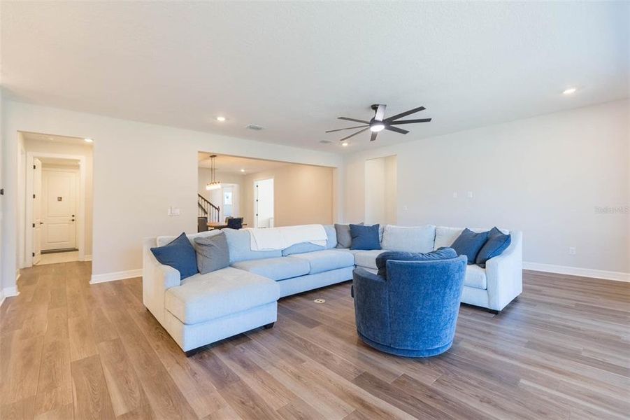 Furnished interior view inside a new home in , Land O' Lakes (Image 25).