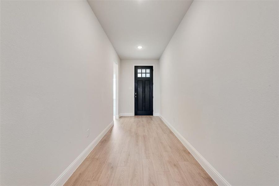 Spacious, unfurnished interior of a new home in Wildflower Ranch, Justin (Image 20).
